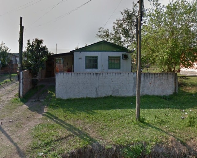 Foto 1 - timo terreno com casa de madeira em uruguaiana